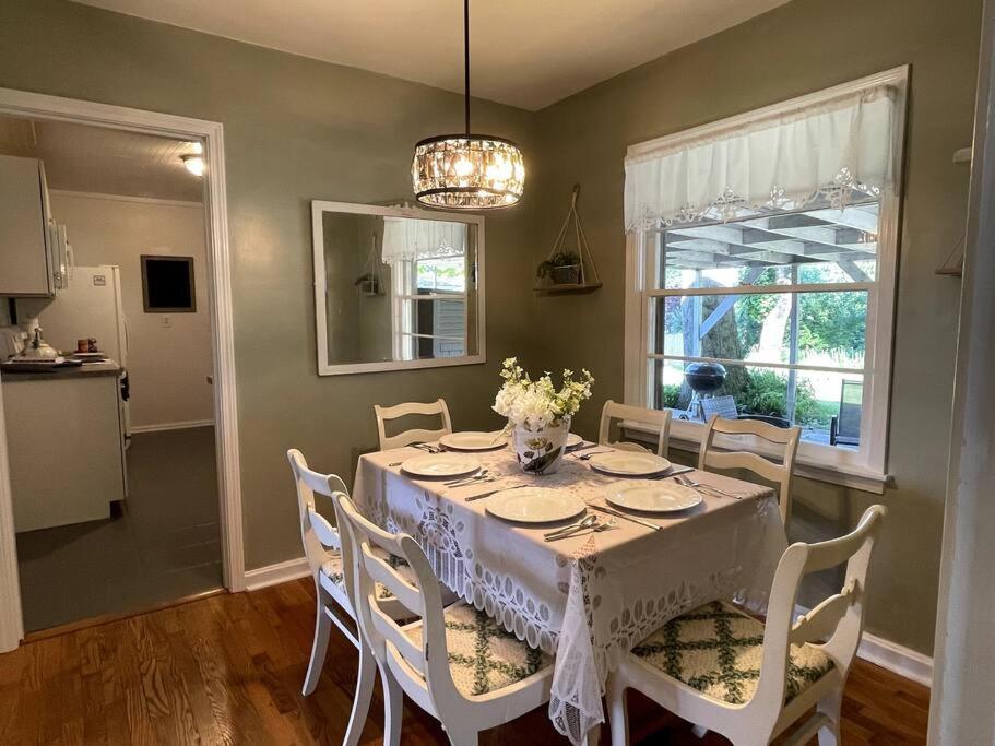 Villa The Bourbon & Horse Country Epicenter Frankfort Exterior foto